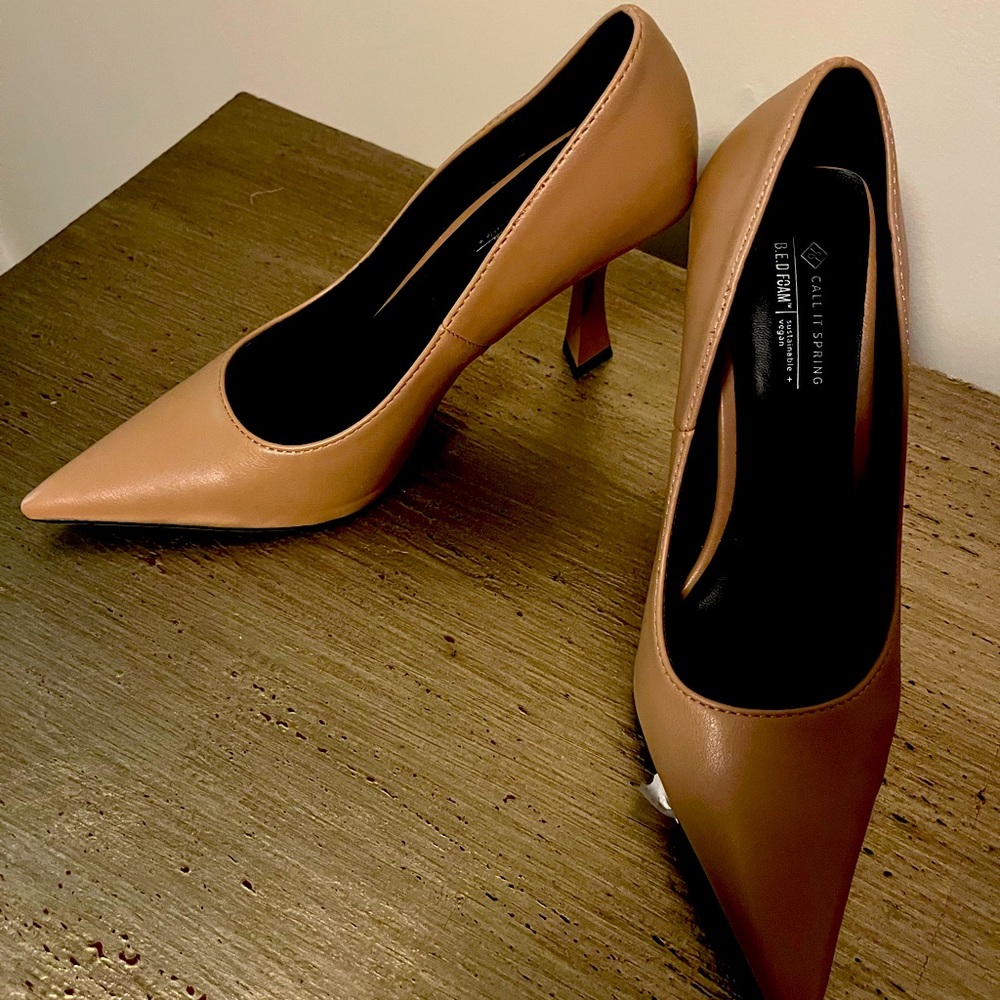 Nude Heels, Size 7